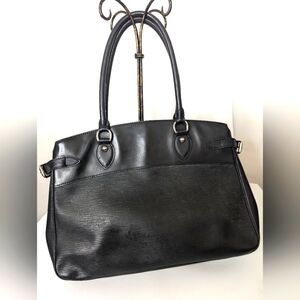 Vintage Louis Vuitton black Epi Passy